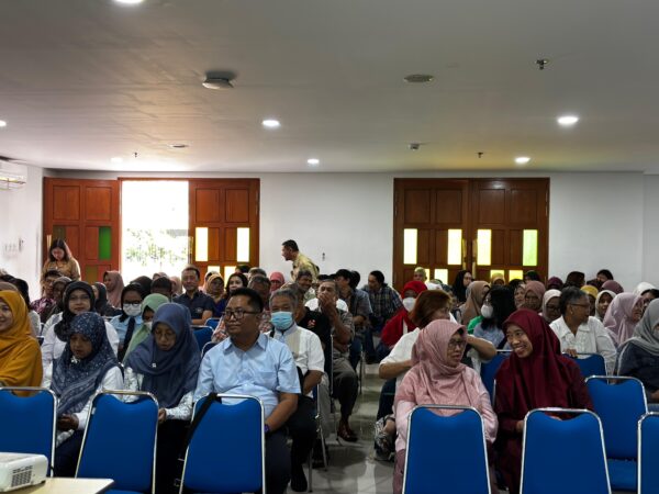 Pertemuan Orang Tua/Wali Murid Kelas XII SMAN 3 Yogyakarta: Sinergi Mendukung Kesiapan Siswa Menuju Tahap Akhir Pendidikan